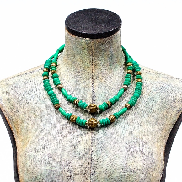 Vintage 70's Jewelry - VTG 70's Double Strand Green Natural Bone Necklace Vintage 70's Jewelry - VTG 70's Double Strand Green Natural Bone Necklace